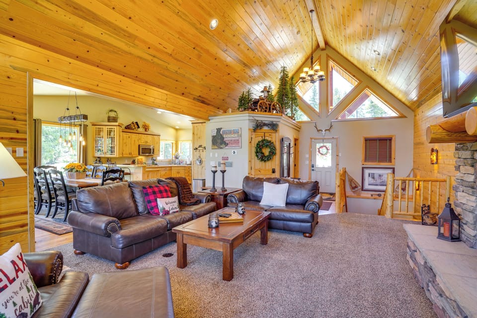 House (4 Bedrooms) | Interior
