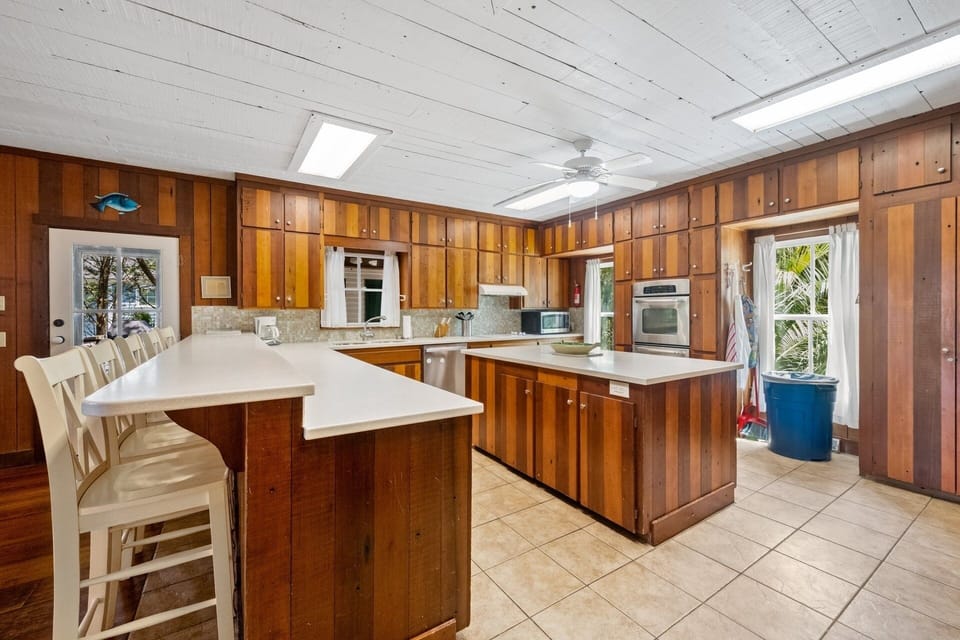 House, Multiple Bedrooms | Private kitchen | Coffee/tea maker, fridge, oven, toaster