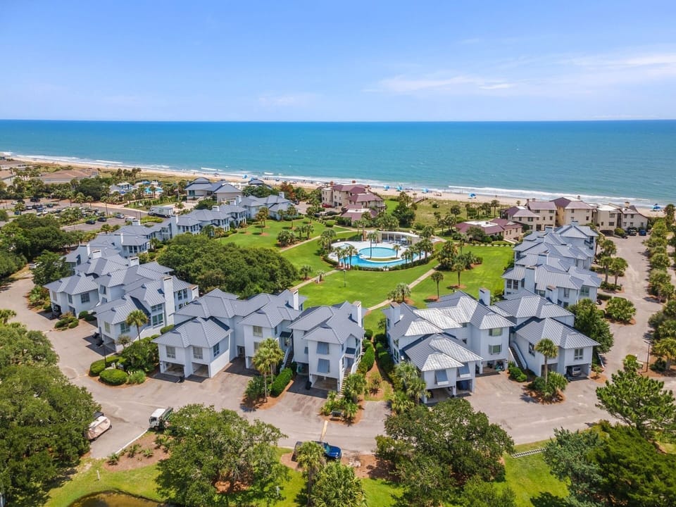 Condo, 4 Bedrooms | Exterior