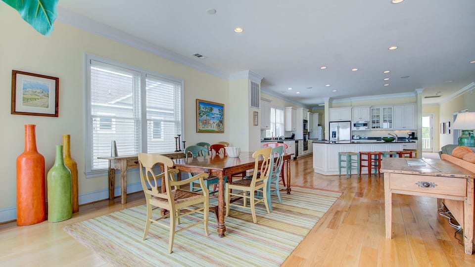 House, 6 Bedrooms | Dining