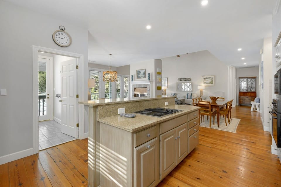 House, 3 Bedrooms | Private kitchen | Coffee/tea maker, fridge, oven, toaster