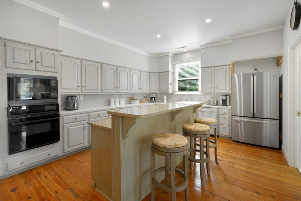 House, 3 Bedrooms | Private kitchen | Coffee/tea maker, fridge, oven, toaster