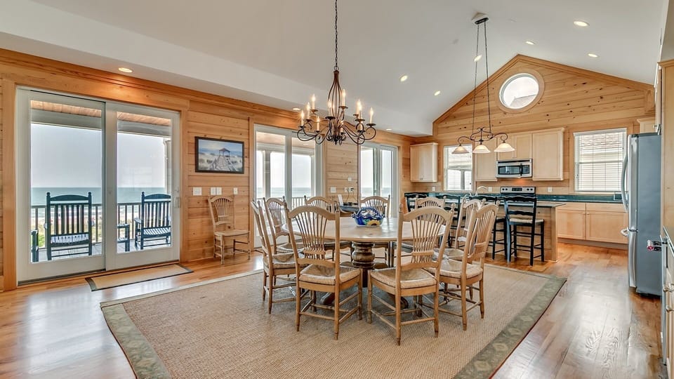 House, 6 Bedrooms | Dining