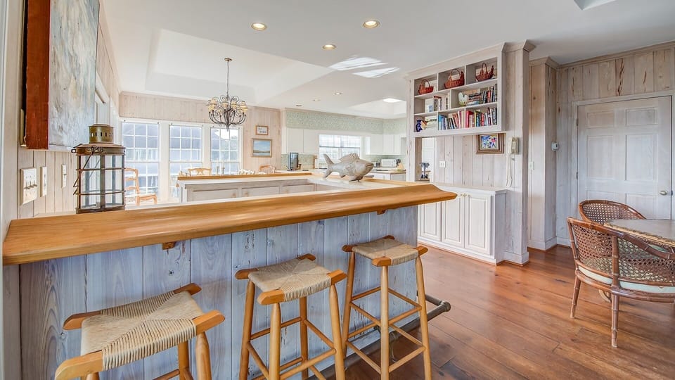 House, 6 Bedrooms | Private kitchen | Coffee/tea maker, fridge, oven, toaster