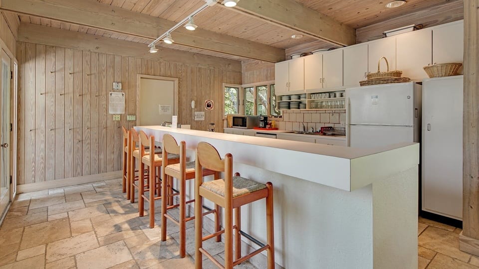House, 5 Bedrooms | Private kitchen | Coffee/tea maker, fridge, oven, toaster