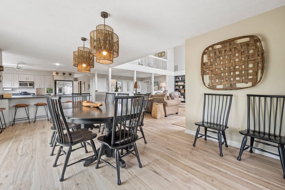 House, Multiple Bedrooms | Dining