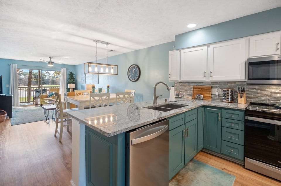 Condo, 2 Bedrooms | Private kitchen | Coffee/tea maker, fridge, oven, toaster