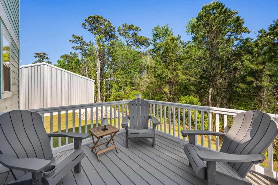 House, 4 Bedrooms | Property grounds