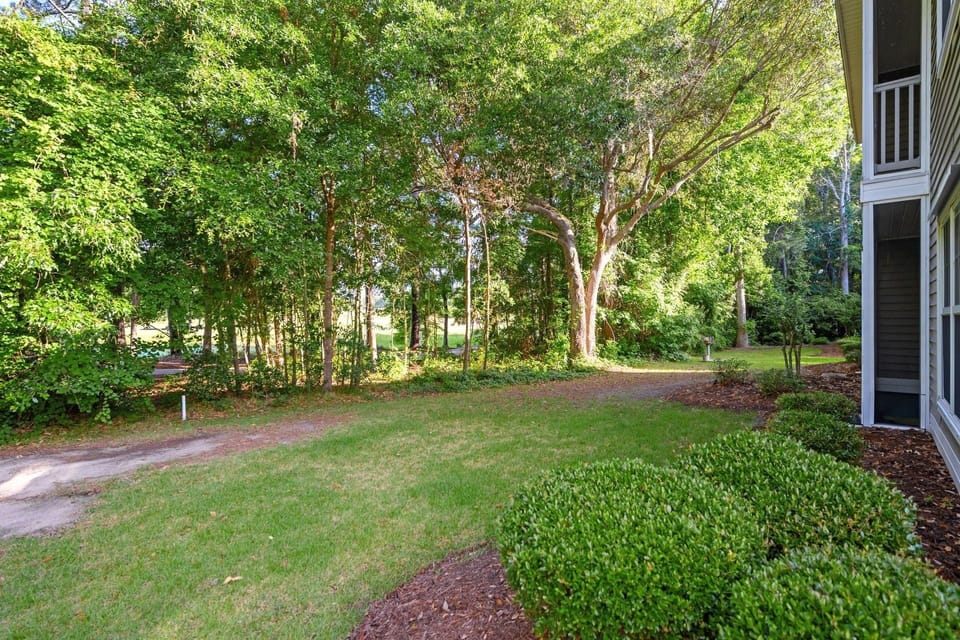Condo, 3 Bedrooms | Property grounds