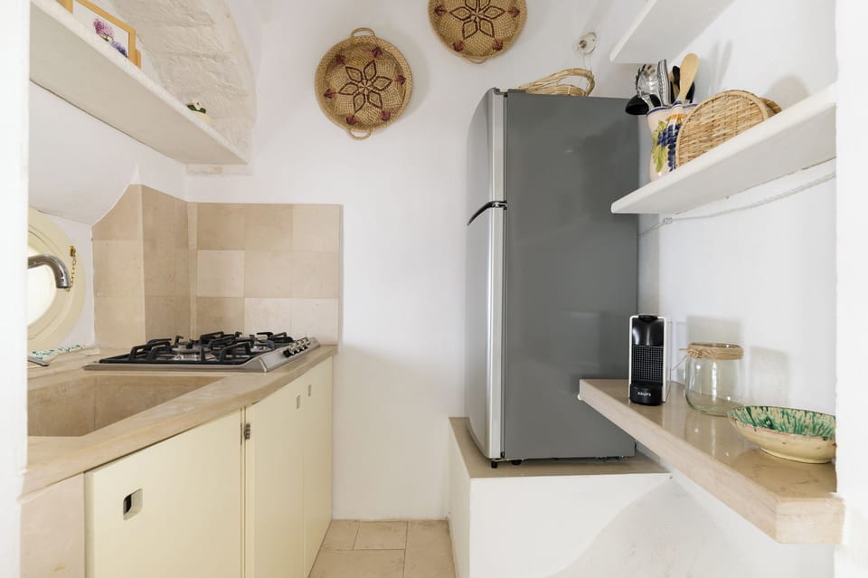 Apartment, City View | Private kitchen | Espresso maker, electric kettle, toaster