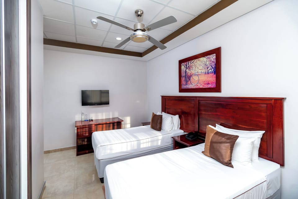 In-room safe, desk, laptop workspace, soundproofing
