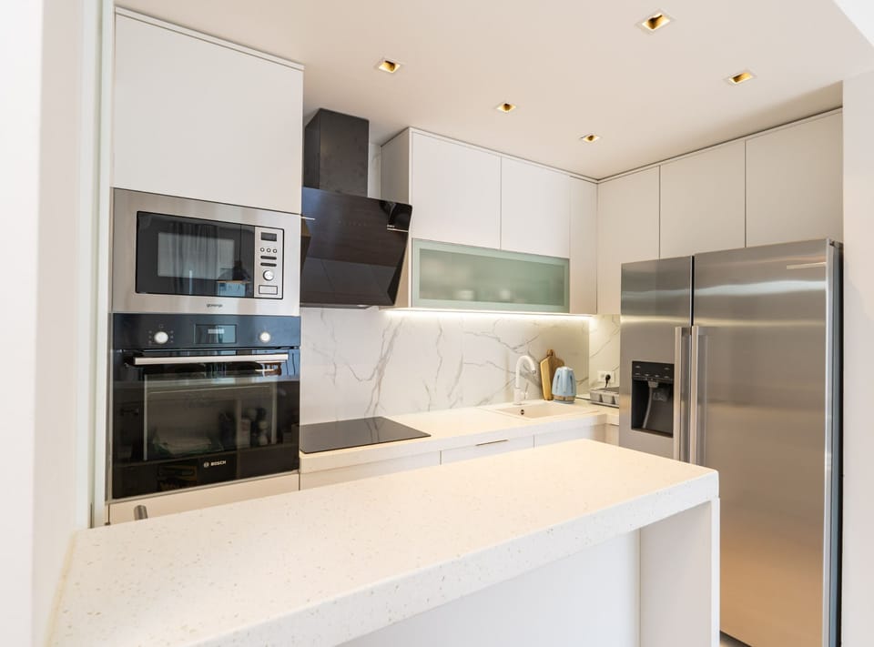Apartment (Apartment Marcus Mai - Two Bedroom Ap) | Private kitchen | Fridge