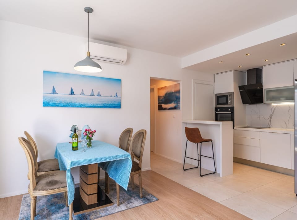 Apartment (Apartment Marcus Mai - Two Bedroom Ap) | Private kitchen | Fridge