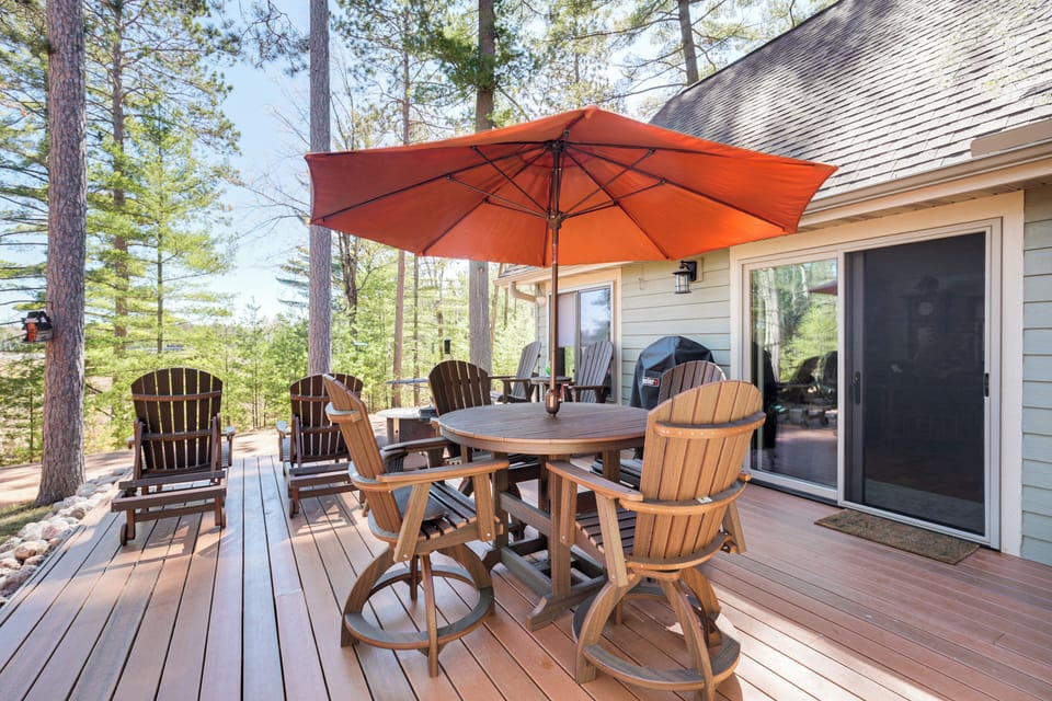 Cabin Exterior | Furnished Deck | Dining Area | Gas Grill | Gas Fire Pit