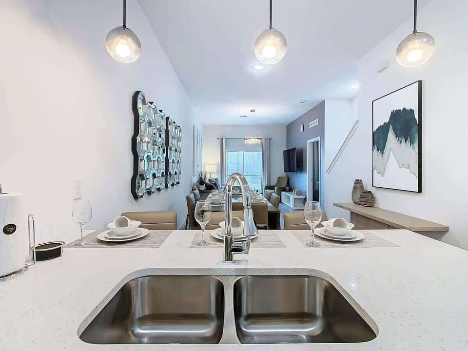 Fully equipped modern kitchen, ready for all your culinary needs.