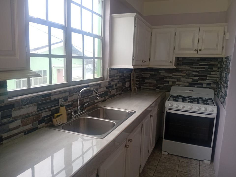 Fridge, oven