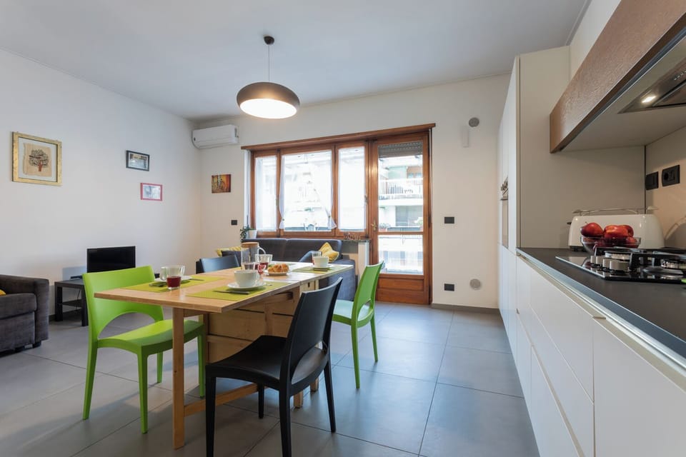 Apartment | Dining room