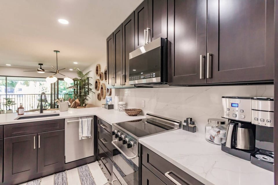 Brand new, stylish and beautiful Kitchen.
