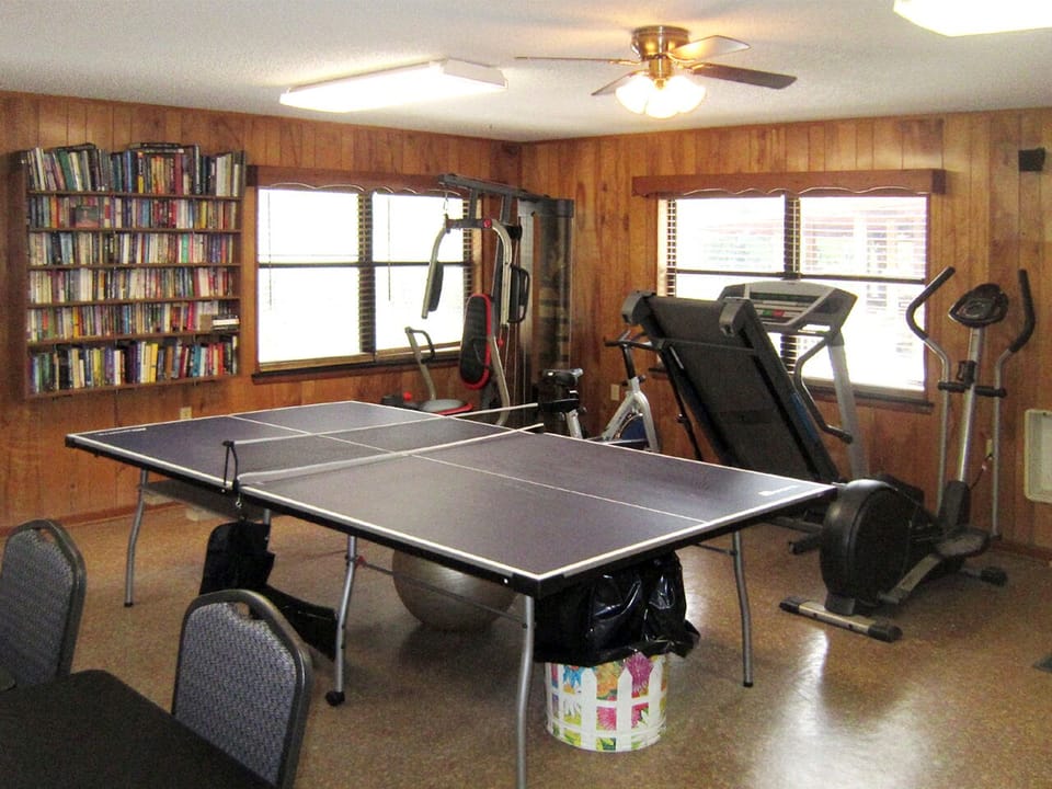 03-Amenities-01-Cluhous-06