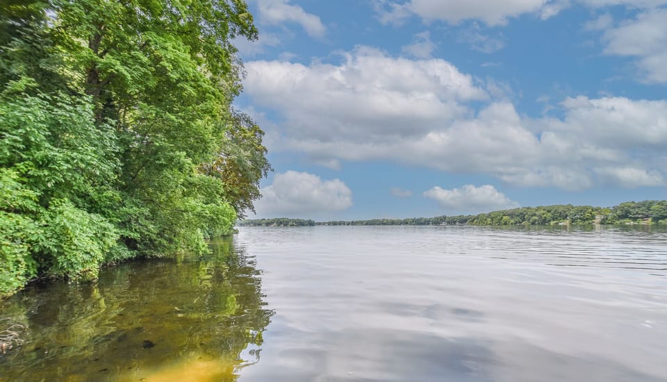 Scenic Union Lake 