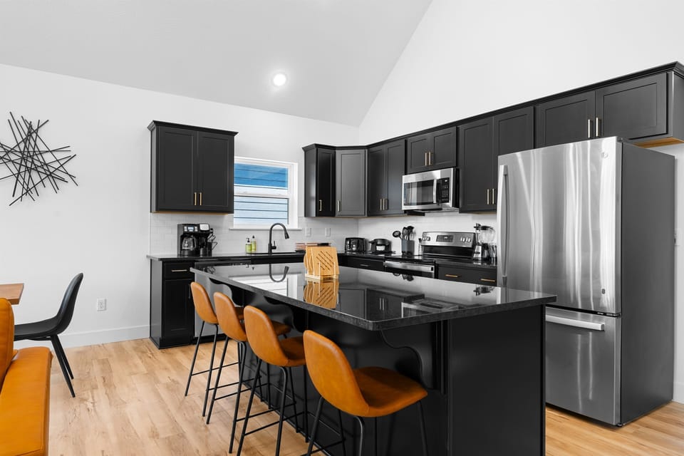 From gourmet meals to quick bites, this kitchen has you covered for every craving