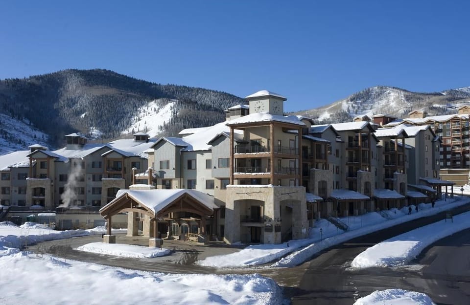 Silverado Lodge is within walking distance to the village