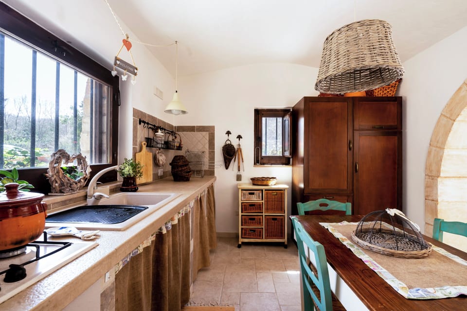 House | Private kitchen | Full-size fridge, microwave, oven, stovetop