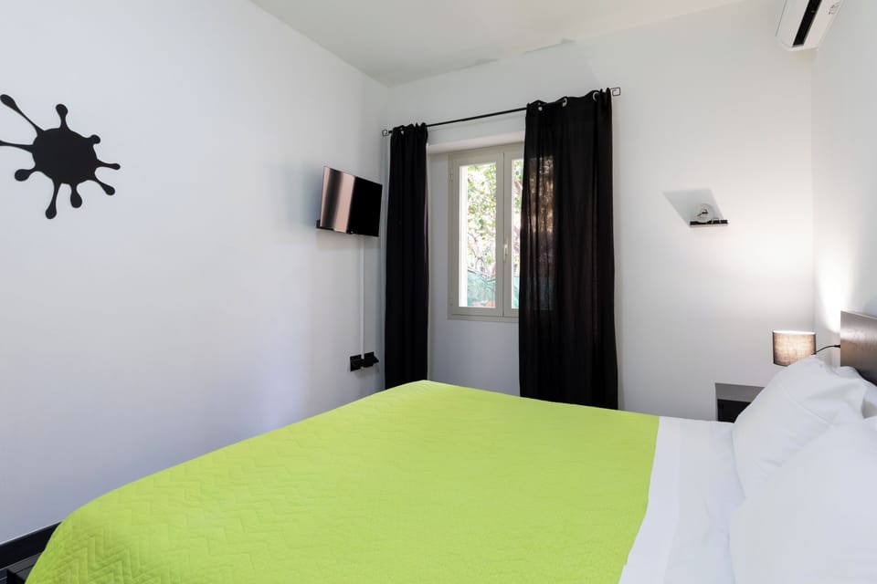 Apartment | 2 bedrooms, desk, laptop workspace, iron/ironing board