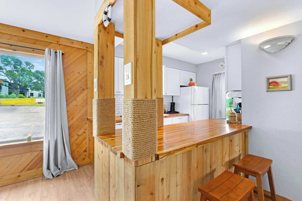Condo, Multiple Beds, Patio, Garden View (Vicki’s Villa) | Private kitchen | Stovetop, coffee/tea maker