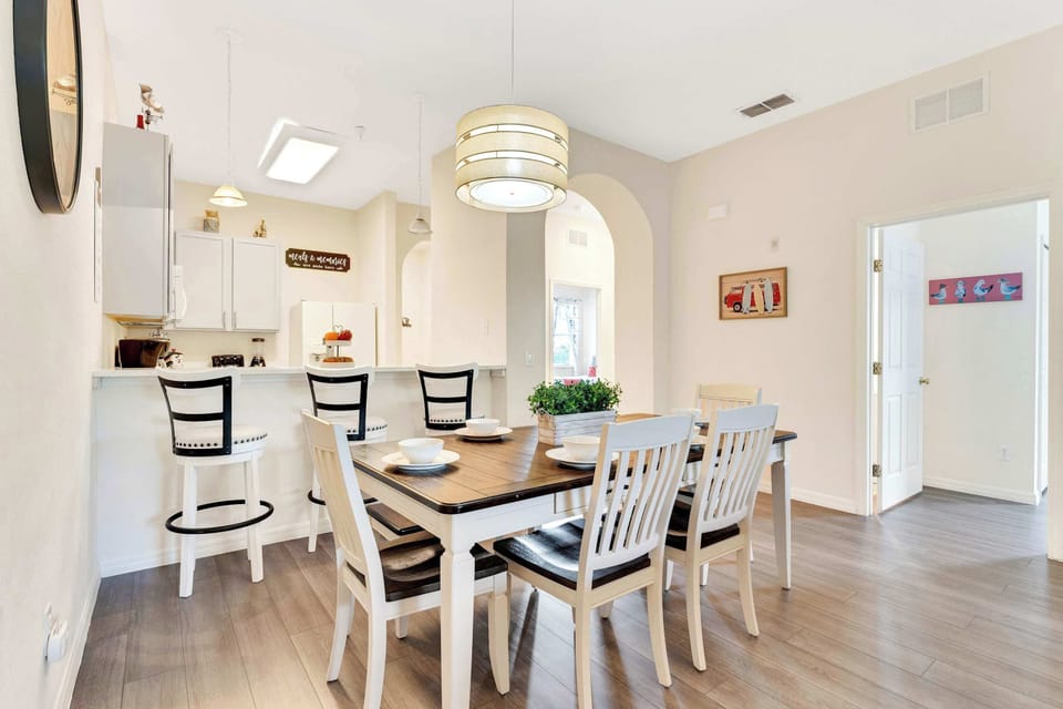 Townhome, Multiple Beds, Balcony, Garden View (Timeless Magic at Bahama Bay) | Dining