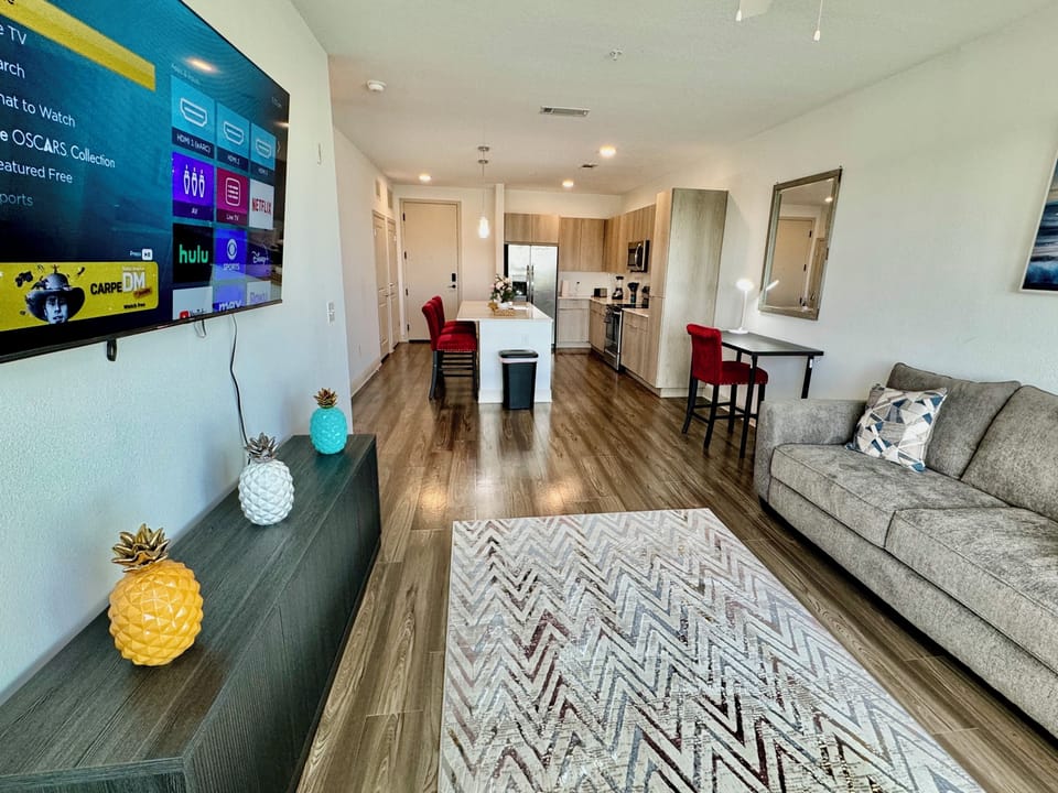 Living Room (2)