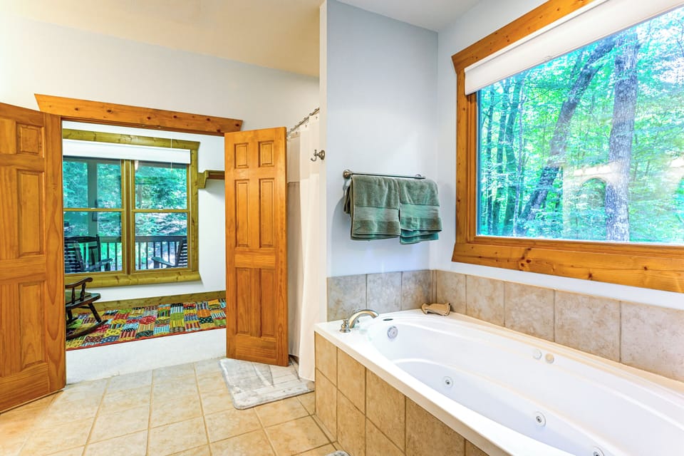 Bathroom | Complimentary Toiletries