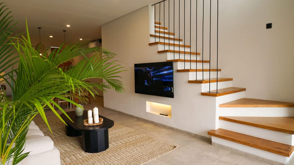 Premium Villa, 2 Bedrooms, Non Smoking, Kitchen | Living room | 32-inch Smart TV with cable channels