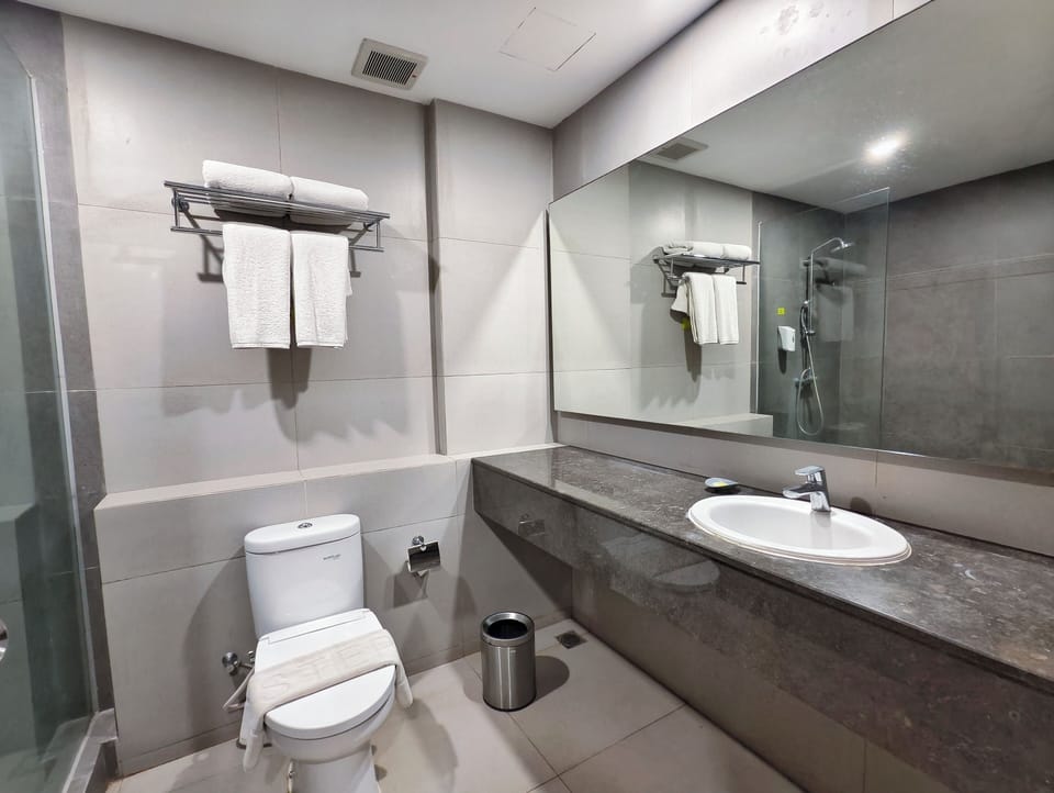 Family Double or Twin Room, Garden View | Bathroom | Shower, rainfall showerhead, free toiletries, towels