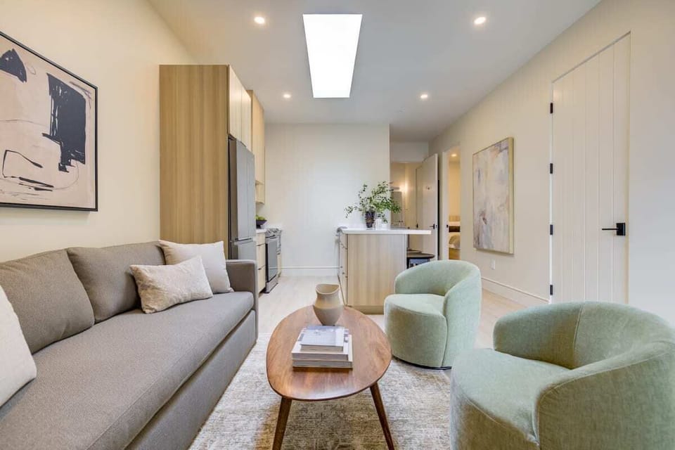 Living area with Queen Sized Sleeper Sofa