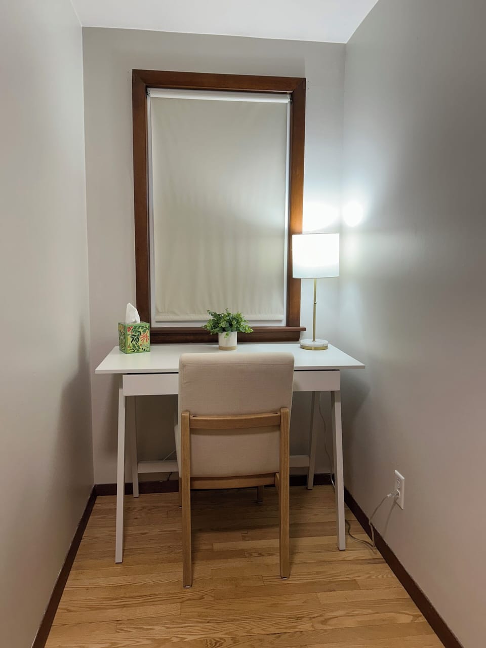 Desk available on the upstairs landing area outside the bedrooms. 