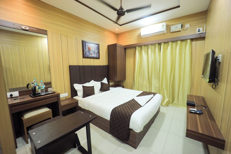 Deluxe Double Room | Down comforters, memory foam beds, in-room safe, individually decorated