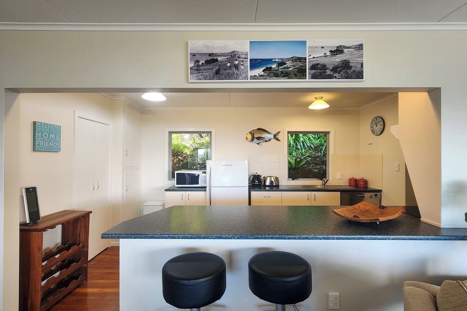 Breakfast bar