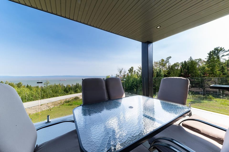Sip, relax, and take it all in.