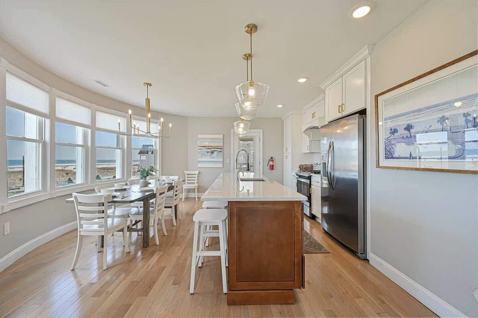 Oversized island with seating for six