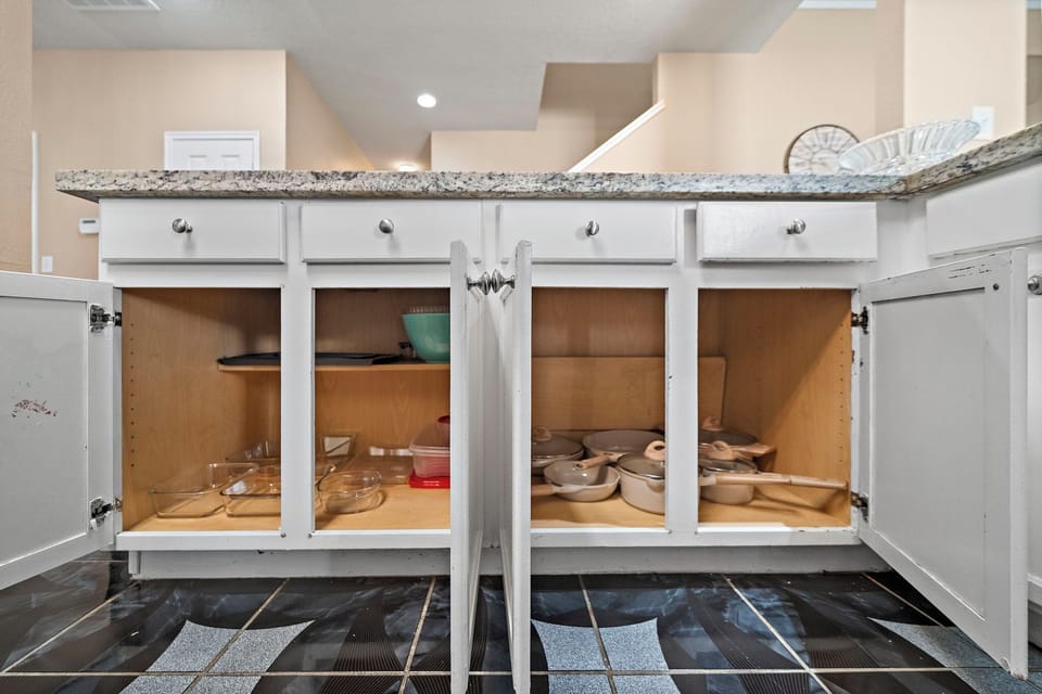 More cooking essentials.