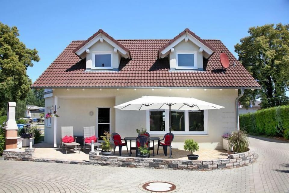 Holiday Home Exterior [summer]