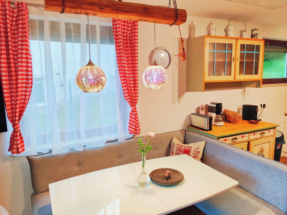 Apartment | Dining