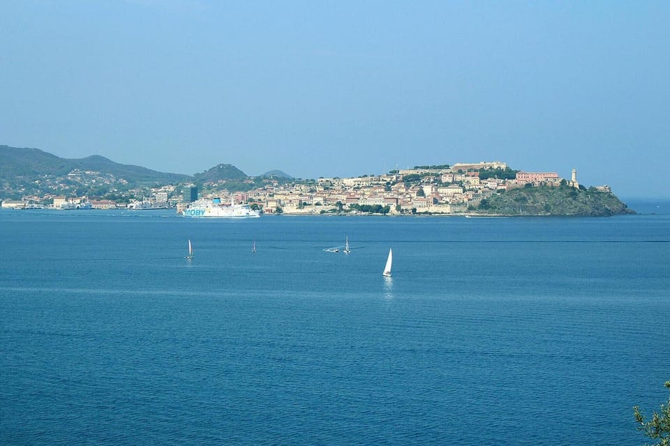 Surroundings [summer] (1-5 km)