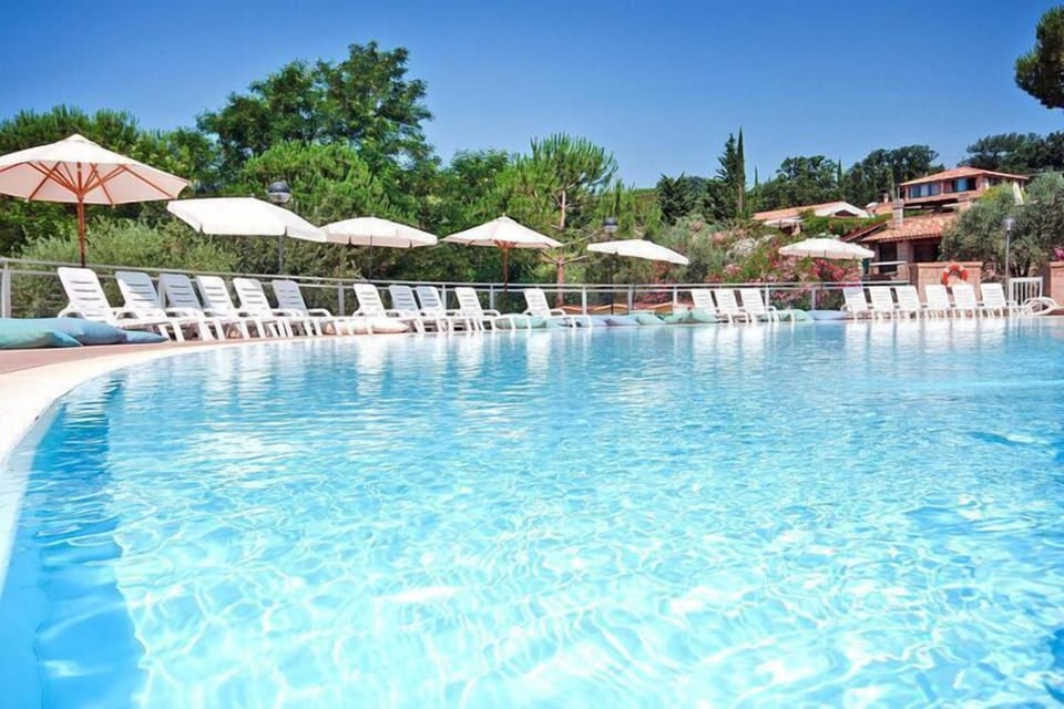 Holiday Home Swimming Pool