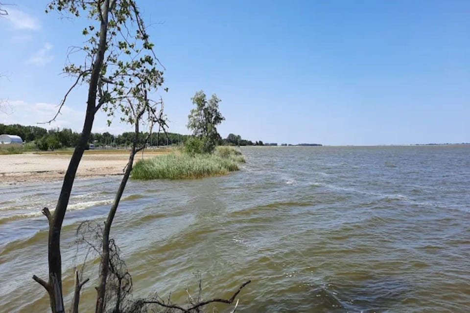 Surroundings [summer] (1-5 km)
