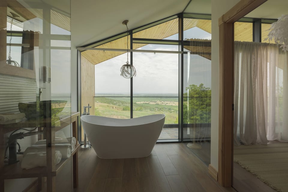 Rainfall showerhead, free toiletries, hair dryer, bathrobes