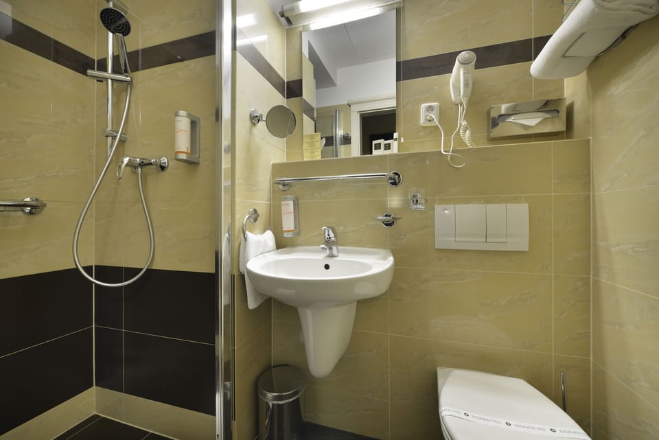 Free toiletries, hair dryer, towels