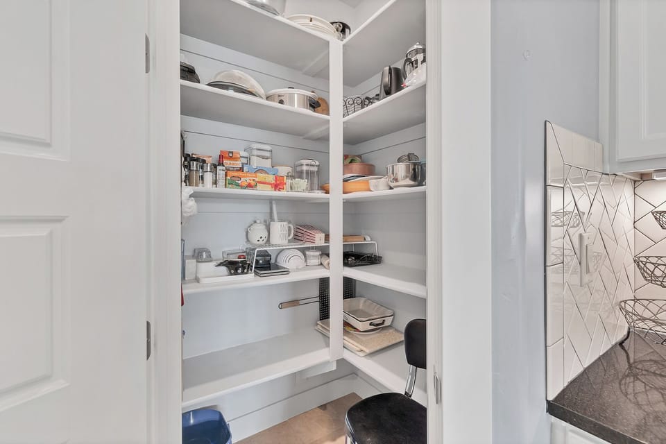 Kitchen Pantry