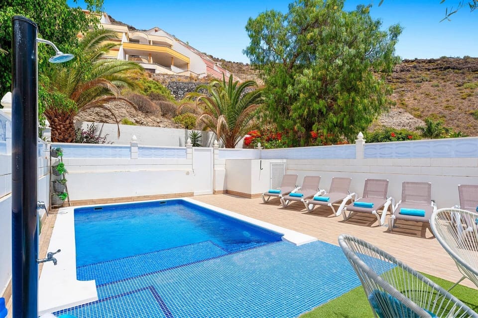 Villa Lima image